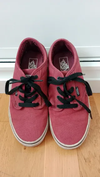 Zapatillas Vans Talla 35 color granate