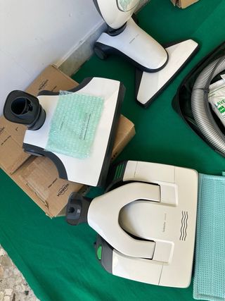 Folletto Vk220s completa di tutto in garanzia