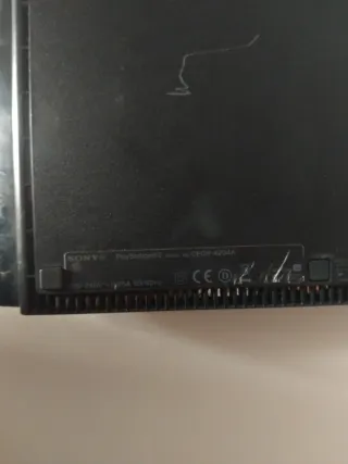 PS3 Super Slim per parti