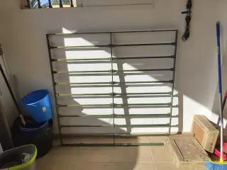 Reja de ventana metálica