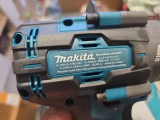 Taladro de impacto Makita Brushless