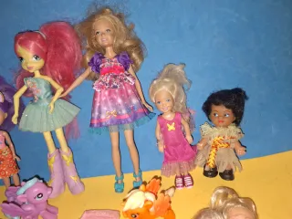 Lote Muñecas Disney, Little Pony y más