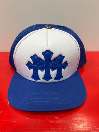 Gorra Trucker Azul y Blanca Chrome Hearts