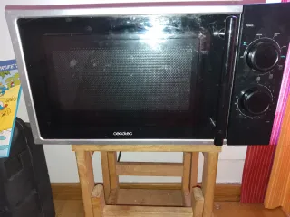 Microondas Cecotec Negro