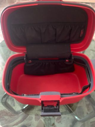 Beauty case rigido Roncato rosso