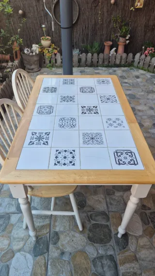 Mesa de cocina madera + 4 sillas