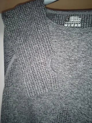 Camiseta deportiva gris manga larga Talla L