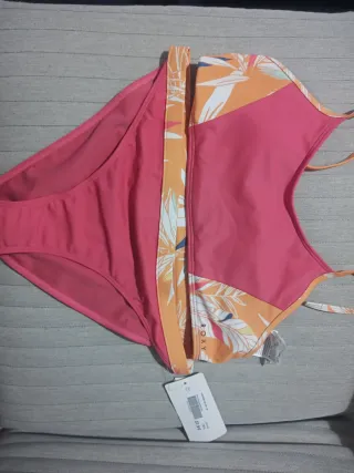 Bikini RIXY rosa y naranja, talla 16, nuevo.