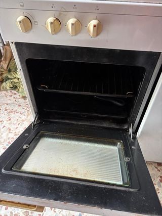 Cocina de gas con horno y fogones Balay