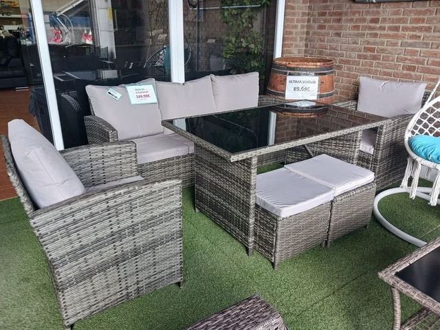 BLACK FRIDAY! Sofá mesa 2 sillones 2 puff de ratan