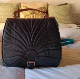 Bolso Piel Vacuna Edición Limitada Stradivarius