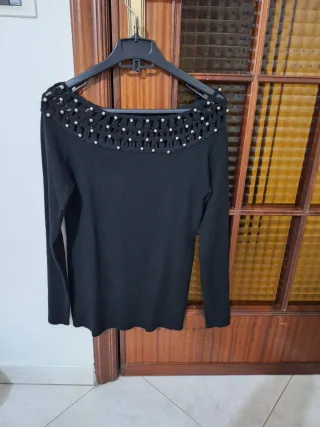 Maglietta nera con perline dorate taglia L/XL