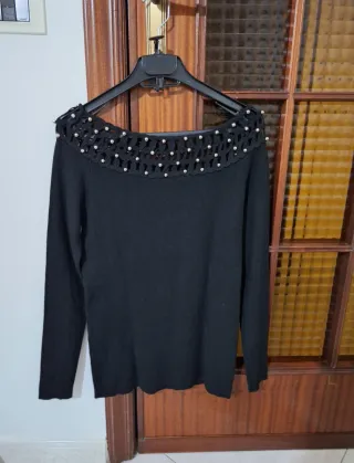 Maglietta nera con perline dorate taglia L/XL