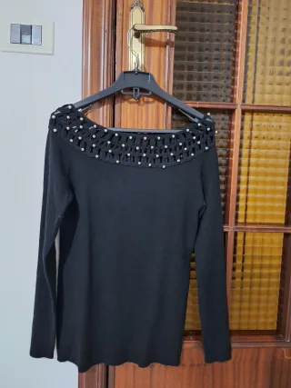 Maglietta nera con perline dorate taglia L/XL