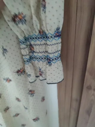 Conjunto bata y camisón bordado nido abeja