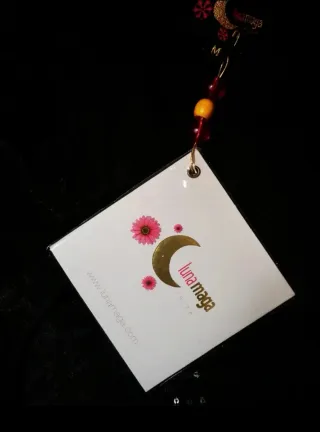 Vestido largo negro con lentejuelas