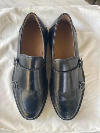 Mocasines de piel negros con doble hebilla