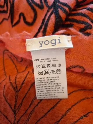 Sciarpa scialle in lana arancione