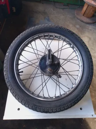 Llanta Trasera Derbi Variant Mundial 16"