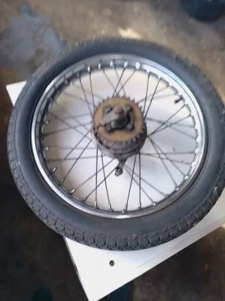 Llanta Trasera Derbi Variant Mundial 16"