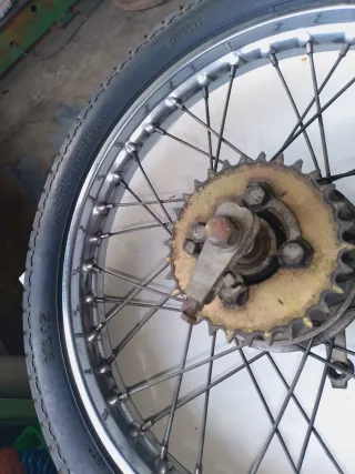 Llanta Trasera Derbi Variant Mundial 16"