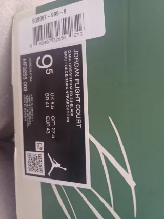 Zapatillas Jordan Grises y Rojas