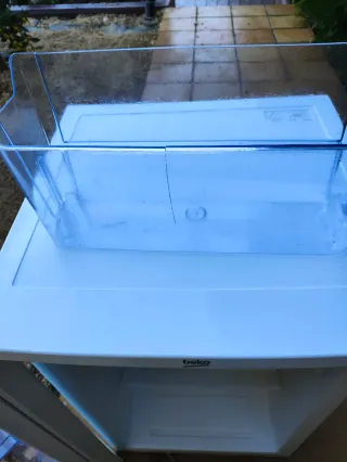 Nevera Beko pequeña