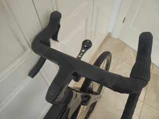 2025 Bicicleta Gravel Carbono GRX 810