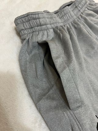 Pantalón Under Armour Gris Talla S