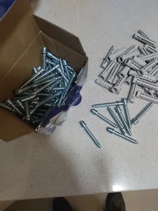 Tornillos M8x40 con tacos Fisher lote más de 70 un