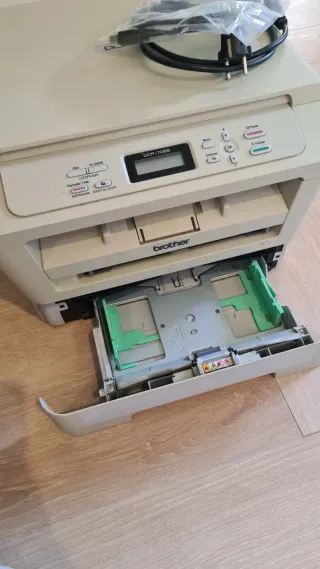 Stampante laser multifunzione Brother DCP-7055