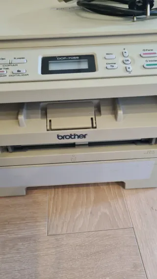 Stampante laser multifunzione Brother DCP-7055