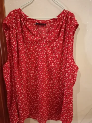 Blusa roja flores talla grande