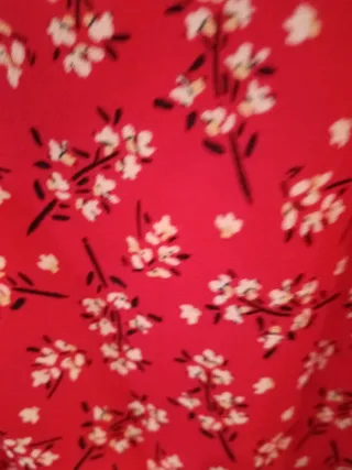 Blusa roja flores talla grande