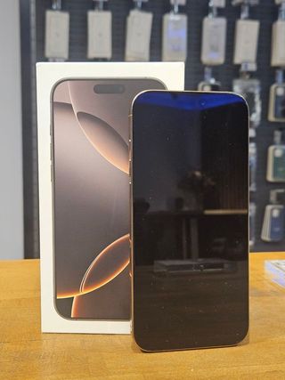 IPHONE 16 PRO MAX 256GB DESERT 98% BATERÍA