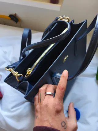 Bolso Lacoste Azul Marino y Dorado