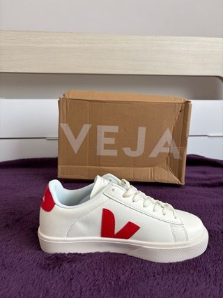 Veja Esplar Blancas Rojas