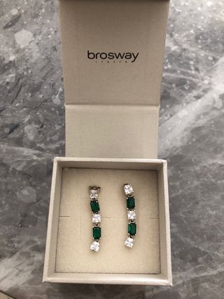 Orecchini pendenti verdi