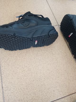 Zapatillas Joma Negras Talla 38 antideslizantes