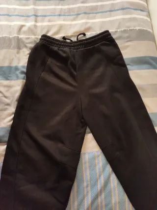 Pantalón jogger negro