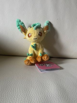 Peluche Leafeon Pokemon Center Japan
