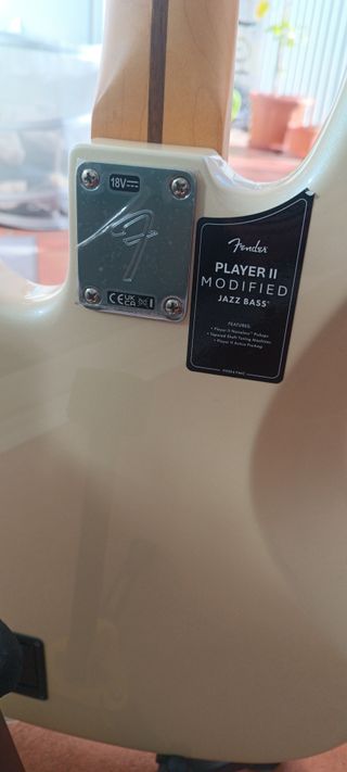 Bajo Jazz Bass Player II Modificado Activo