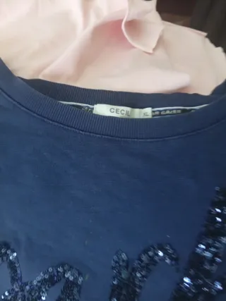 Sudadera azul marino con lentejuelas