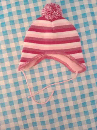 Gorro de niña a rayas