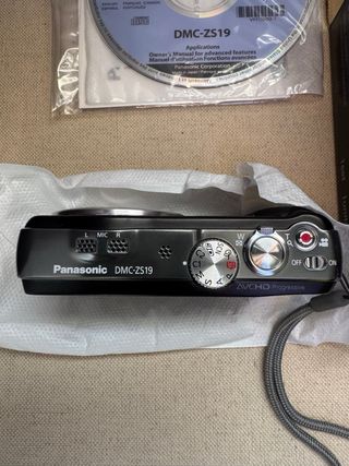 Panasonic Lumix ZS19