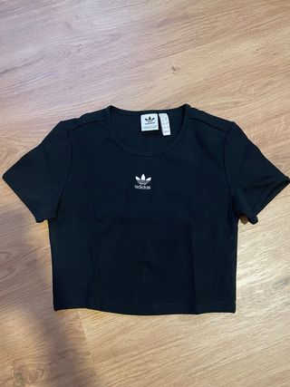 Crop top Adidas negro