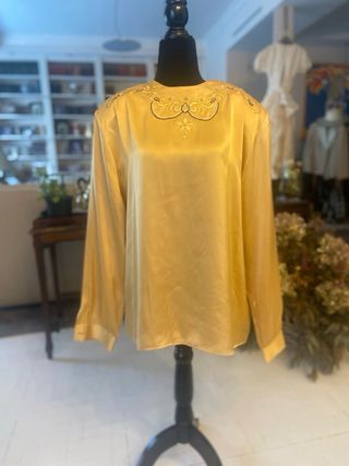Blusa co bordado de Modital