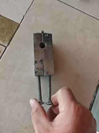 Molde para plomo de pesca tipo araña