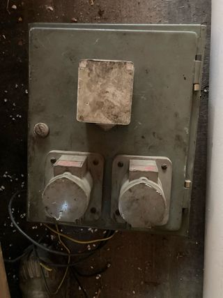 Cajas Eléctricas Antiguas