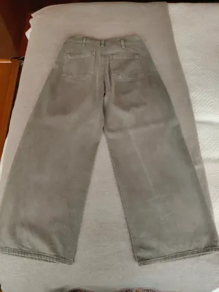 Pantalón culotte Zara caqui